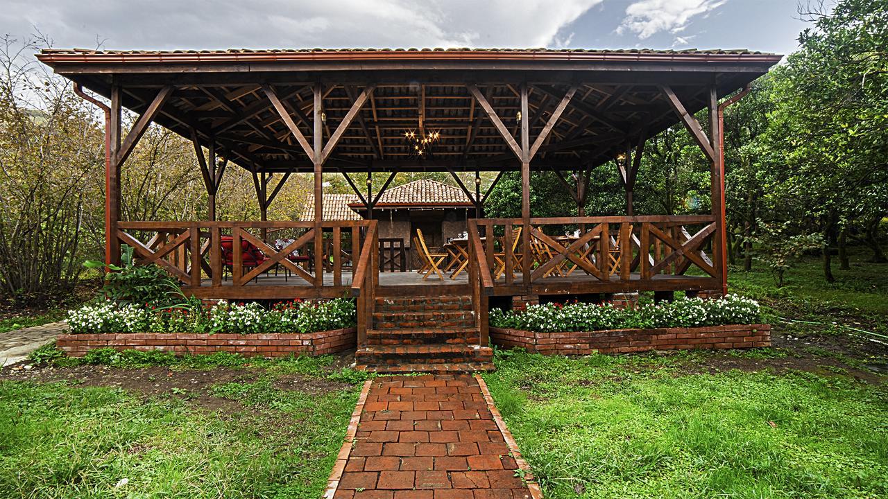 Orange Hotel Gonio Exterior photo